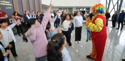 GA&Uuml;N &Ccedil;ocuk Hastanesi&rsquo;nde "Primer İmm&uuml;n Yetmezliği Farkındalık Haftası" etkinliği d&uuml;zenlendi
