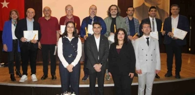 GA&Uuml;N Hastanesi&rsquo;nde "Altın Neşter &Ouml;d&uuml;lleri" t&ouml;reni d&uuml;zenlendi
