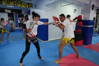 Gazi mahallesinden Muay Thai dünya şampiyonluğuna
