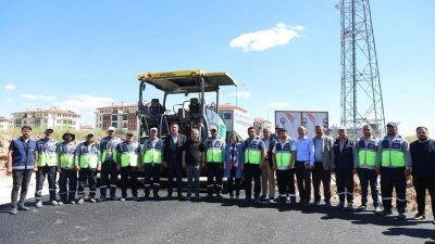 Gaziantep B&uuml;y&uuml;kşehir asfalt sezonunu a&ccedil;tı