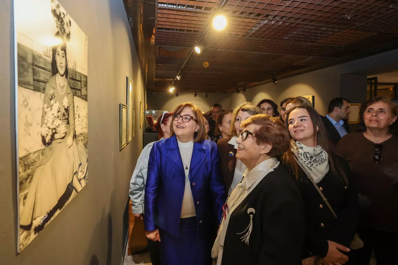 Gaziantep B&uuml;y&uuml;kşehir, Bilge Kazaz&rsquo;ın &ccedil;eyizini kent hafızasına d&ouml;n&uuml;şt&uuml;rd&uuml;