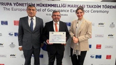 Gaziantep B&uuml;y&uuml;kşehir'e Avrupa'dan y&ouml;netişim &ouml;d&uuml;l&uuml;