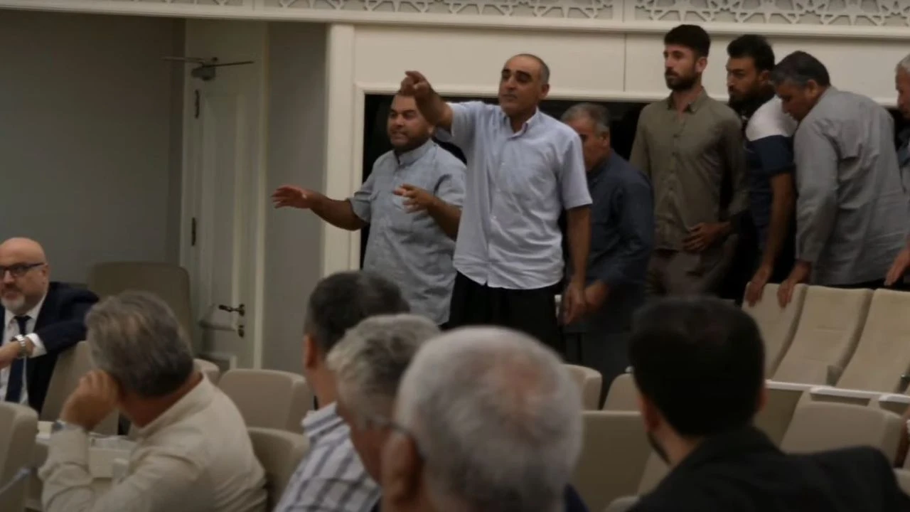 Gaziantep Büyükşehir Meclisinde GES gerilimi! Meclisi terk ettiler…