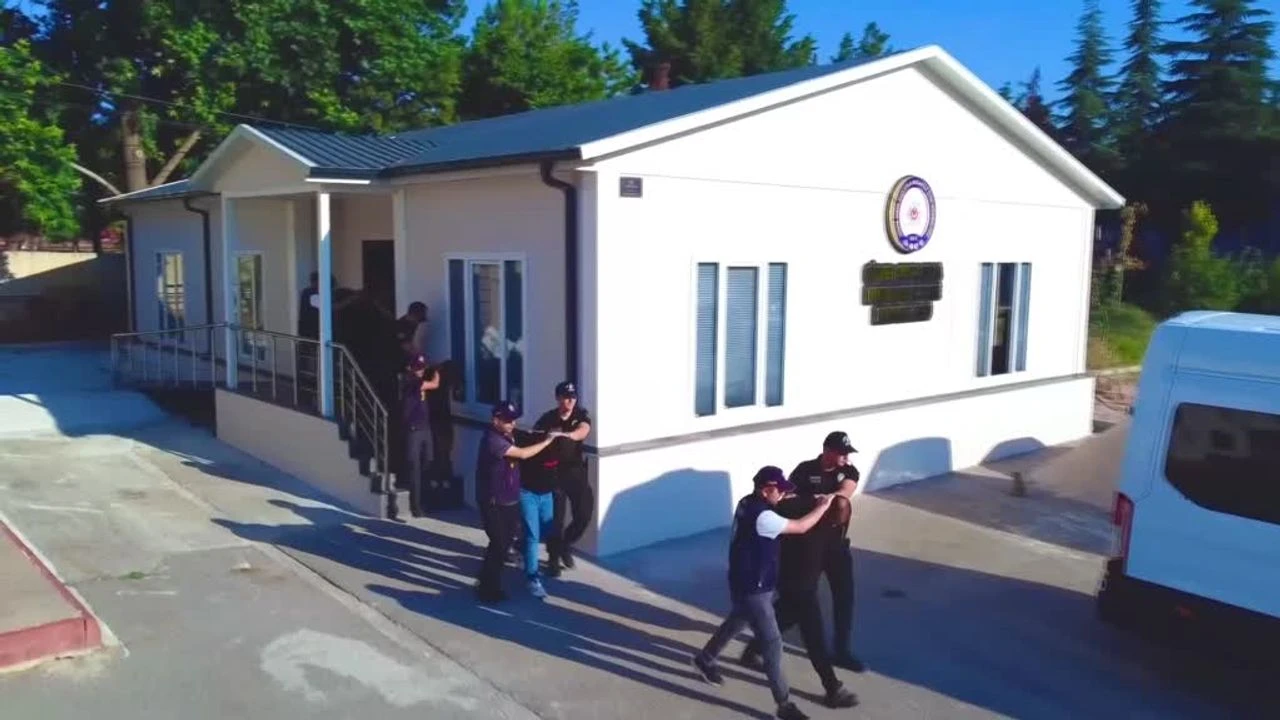 Gaziantep Dahil 8 İlde Dolandırıcılık Operasyonu!