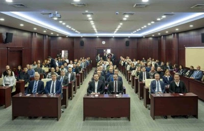 Gaziantep Dijital İnşaat Zirvesi&rsquo;nde sekt&ouml;r&uuml;n geleceği konuşuldu