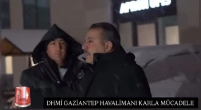 Gaziantep Havalimanı&rsquo;nda Karla M&uuml;cadelede Ekipler Gece Boyunca Pist Başındaydı