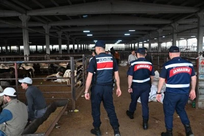 Gaziantep İl Jandarma&rsquo;dan Kurban Satış Yerlerinde Sıkı G&uuml;venlik &Ouml;nlemi