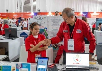 Gaziantep Sanayi Odası Başkanı Adil Sani Konukoğlu’ndan TEKNOFEST Finalistlerine Destek Ziyareti