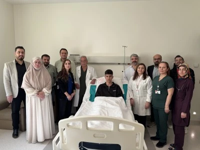 Gaziantep Şehir Hastanesi&rsquo;nde 122 G&uuml;nl&uuml;k Zorlu M&uuml;cadele %75 Yanıkla Gelen Gen&ccedil; Hayata Tutundu