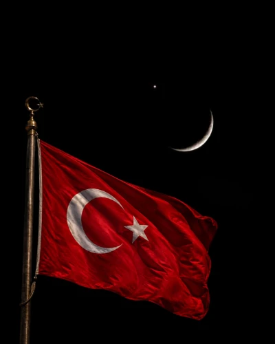 Gaziantep Semalarında Ay-Yıldız Manzarası Hayran Bıraktı