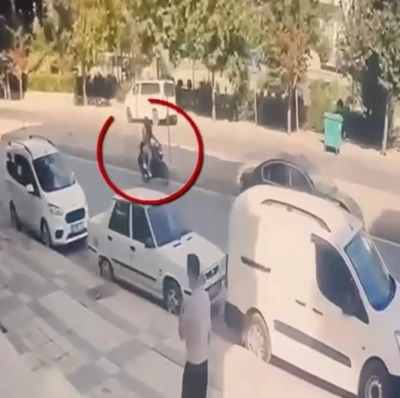 Gaziantep’te 1 kişinin hayatını kaybettiği silahlı saldırı kamerada