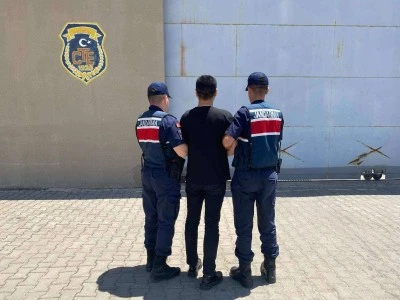 Gaziantep’te 16 Ayrı Dolandırıcılık Suçundan Aranan Şahıs JASAT’tan Kaçamadı