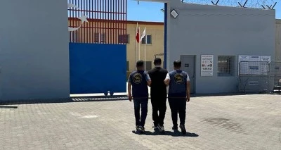 Gaziantep'te 20 Yıl 6 Ay Kesinleşmiş Hapis Cezası Bulunan Firari JASAT Operasyonuyla Yakalandı