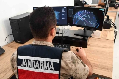 Gaziantep’te 52 vatandaşı toplam 2 milyon TL dolandıran 17 şüpheli tutuklandı
