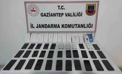 Gaziantep&rsquo;te 800 bin TL değerinde  ka&ccedil;ak telefon ele ge&ccedil;irildi
