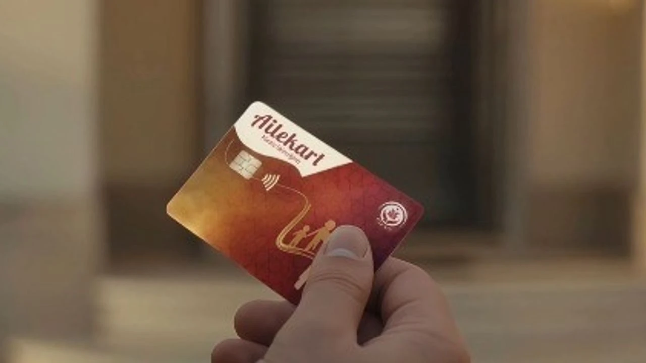 Gaziantep'te Aile Kart Devrimi Başladı