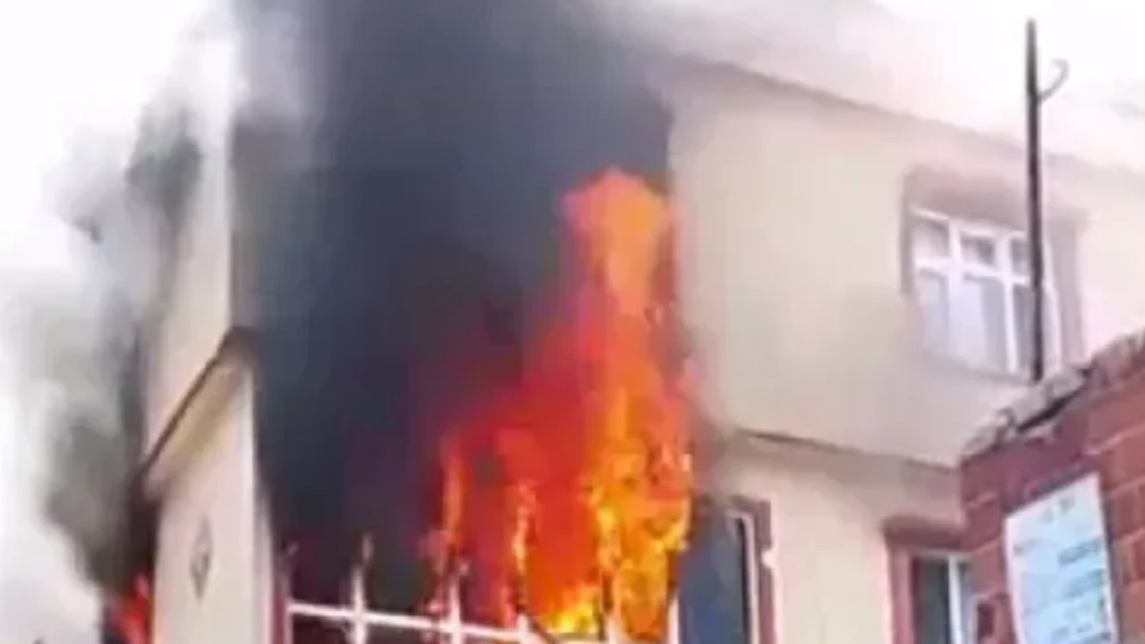 Gaziantep’te Apartman Yangını: 5 Kişi Hastaneye Kaldırıldı