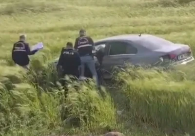 Gaziantep&rsquo;te &ccedil;arpışan otomobiller tarlaya u&ccedil;tu: 1&rsquo;i ağır 5 yaralı
