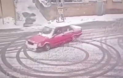 Gaziantep&rsquo;te drift yaparak tehlike sa&ccedil;an s&uuml;r&uuml;c&uuml; ve ara&ccedil; sahibine ceza
