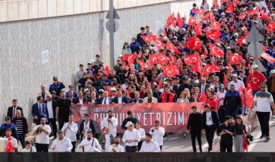 Gaziantep’te Gençlerden Cumhuriyet Yürüyüşü: 102 Fidanla Cumhuriyet Ormanı Oluşturuldu