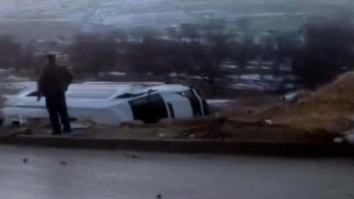 Gaziantep'te iş&ccedil;i servisi şarampole devrildi! &Ccedil;ok sayıda yaralı var
