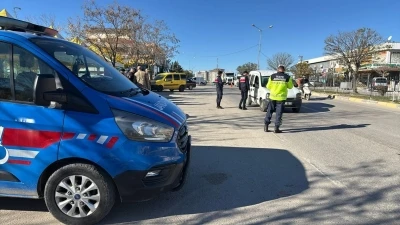 Gaziantep&rsquo;te jandarmadan &rsquo;huzurlu okul &ouml;nleri-huzurlu sokaklar&rsquo; uygulaması
