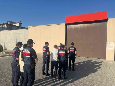 Gaziantep’te kaçak silah ve uyuşturucu operasyonu: 3 şahıs tutuklandı
