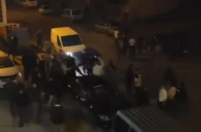 Gaziantep&rsquo;te kan donduran g&ouml;r&uuml;nt&uuml;ler: Aracıyla kavga edenleri ezdi

