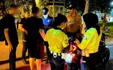 Gaziantep’te Park Denetimlerinde 17 Aranan Şahıs Yakalandı: 2 Milyon TL’nin Üzerinde Ceza Kesildi