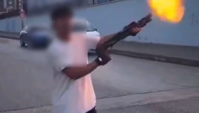 Gaziantep’te şok görüntüler: 3 şahıs pompalı tüfekle rastgele ateş açtı
