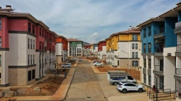 Gaziantep'te &rsquo;te deprem konutlarına yerleşen 1342 aile, kışı yeni evlerinde ge&ccedil;irecek