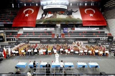 Gaziantep&rsquo;te &rsquo;T&uuml;rkiye Halk Oyunları Kul&uuml;pler Arası B&ouml;lge Şampiyonası&rsquo; d&uuml;zenlendi
