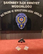 Gaziantep&rsquo;te uyuşturucu operasyonunda 11 yıl hapis cezası bulunan şahıs yakalandı