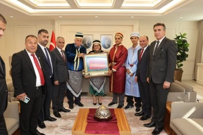 Gaziantep’te Vali Çeber “Yılın Ahi Abisi”, Başkan Şahin “Yılın Ahi Ablası” seçildi