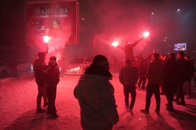 Gaziantep&rsquo;te yeni yıl kar yağışı altında coşkuyla kutlandı
