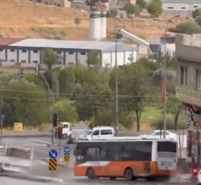 Gaziantep’te yolcu otobüsü kaza yaptı