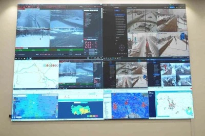 Gaziantep Valisi &Ccedil;eber: "Trafiğe kapalı yolumuz yok"