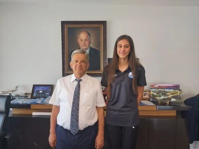 Gaziantepli Milli Voleybolcu Azra Kankılı&ccedil; Galatasaray&rsquo;a Transfer Oldu