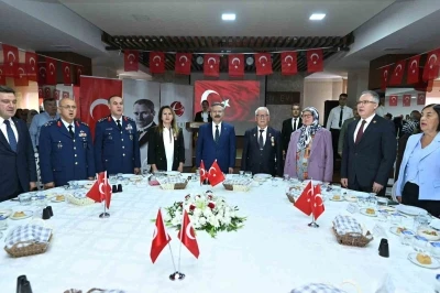 Gaziler ve aileleri onuruna yemek programı düzenlendi
