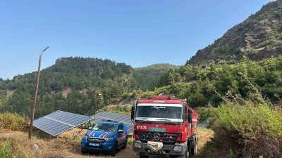 Gazipaşa&rsquo;da &ccedil;ıkan yangın b&uuml;y&uuml;meden s&ouml;nd&uuml;r&uuml;ld&uuml;
