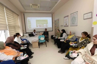 Gebe okulunda diş sağlığı eğitimi
