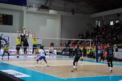 Gebze Belediyesi, Voleybol Efeler Ligi&rsquo;nde normal sezonu 9. sırada tamamladı
