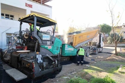 Gebze&rsquo;de 90 sokakta yol &ccedil;alışması
