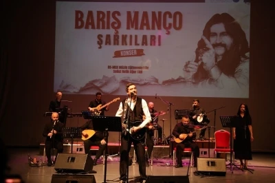Gebze&rsquo;de Barış Man&ccedil;o eserleriyle anıldı
