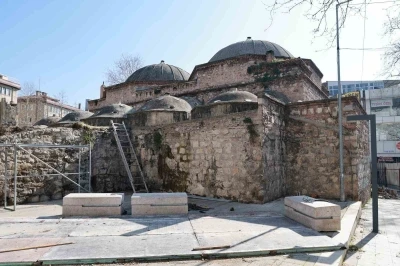 Gebze&rsquo;deki tarihi &Ccedil;arşı Hamamı&rsquo;nda restorasyon &ccedil;alışmaları başladı
