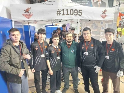 Gebze&rsquo;nin Robotik Takımları Turknet&rsquo;in Gigafiber&rsquo;i ile desteklediği FRC&rsquo;de
