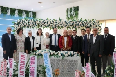 Ge&ccedil;en hafta evlenen Kaymakam Polat, bu sefer hakim &ccedil;iftin şahidi oldu
