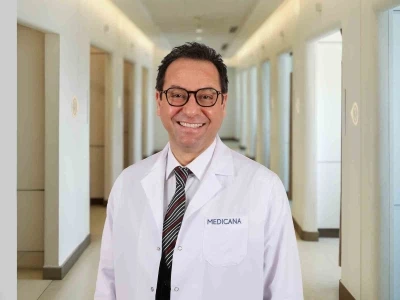 Geçmeyen öksürüğe dikkat, reflü belirtisi olabilir
