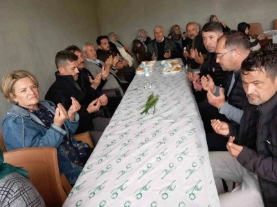 Gedikevi k&ouml;y&uuml;nde yağmur ve ş&uuml;k&uuml;r duası yapıldı
