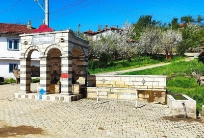 Gediz Cebrail k&ouml;y&uuml; &ccedil;eşmeleriyle hayran bırakıyor

